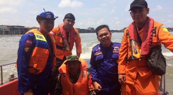 Nelayan Hilang Di Perairan Pulau Jemur Tim Sar Bagansiapiapi Lakukan